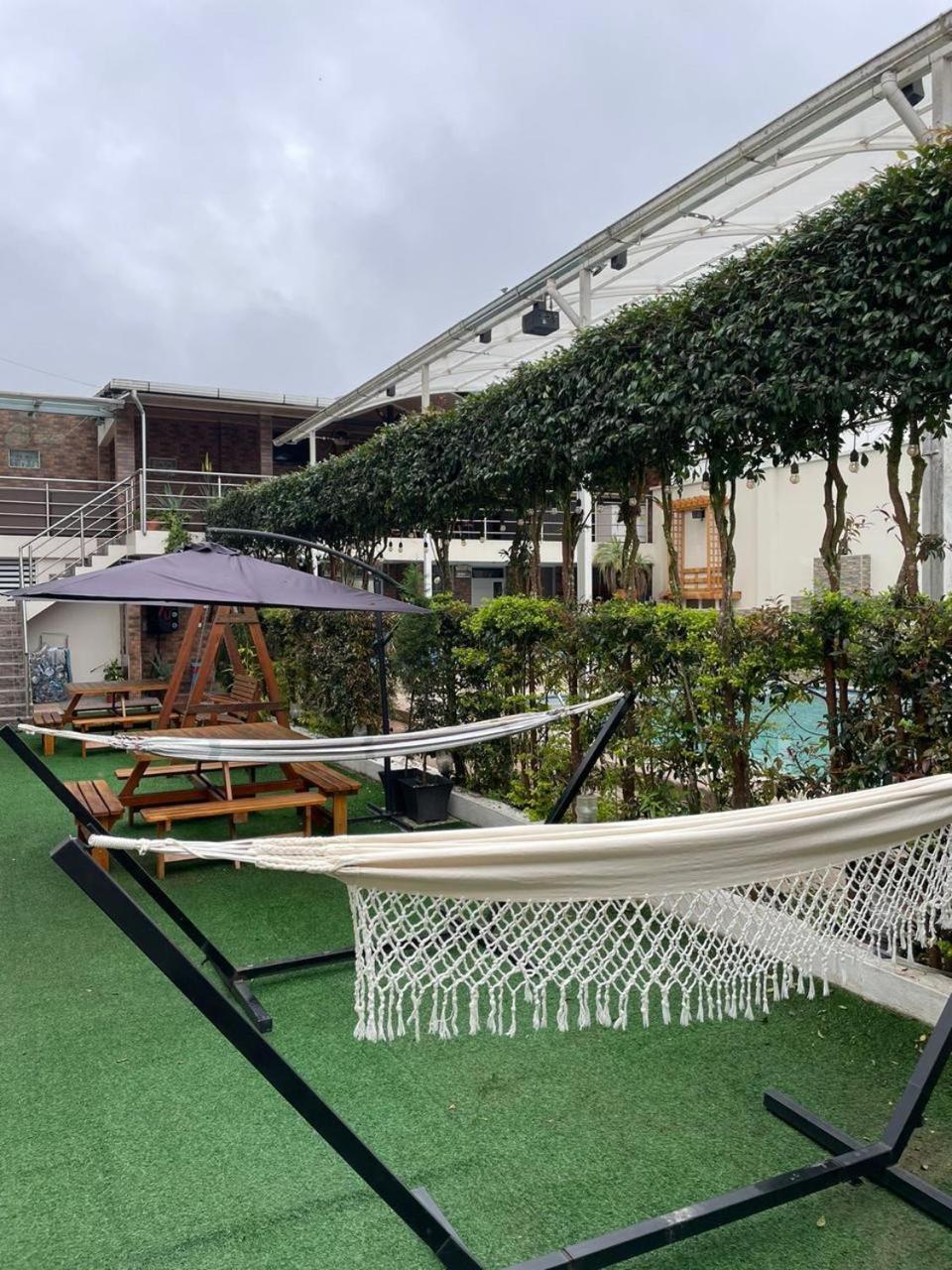 ホテル Luxor Plaza H&S San Francisco de Borja エクステリア 写真