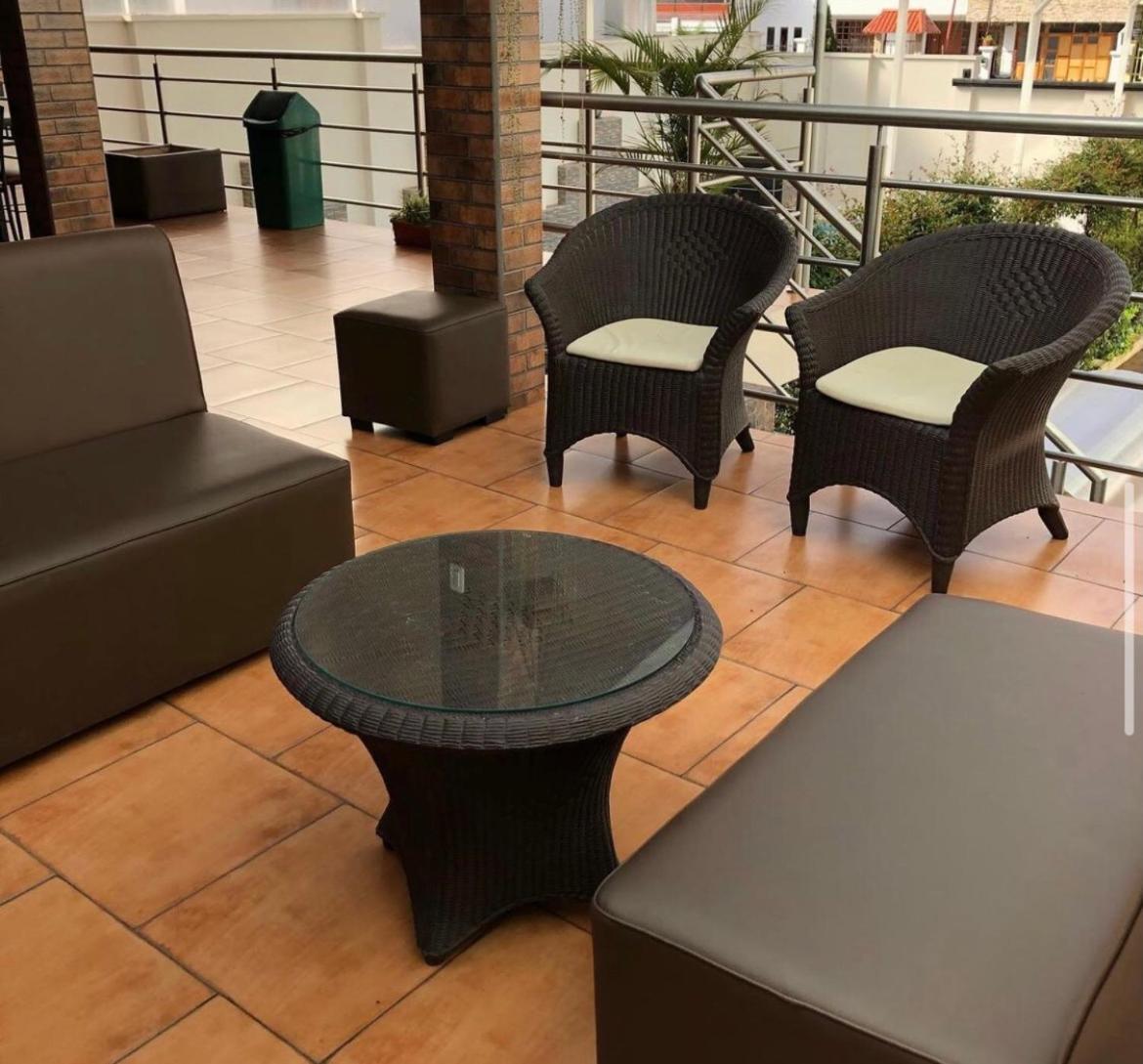 ホテル Luxor Plaza H&S San Francisco de Borja エクステリア 写真